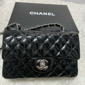 Chanel mini classic flap black patent